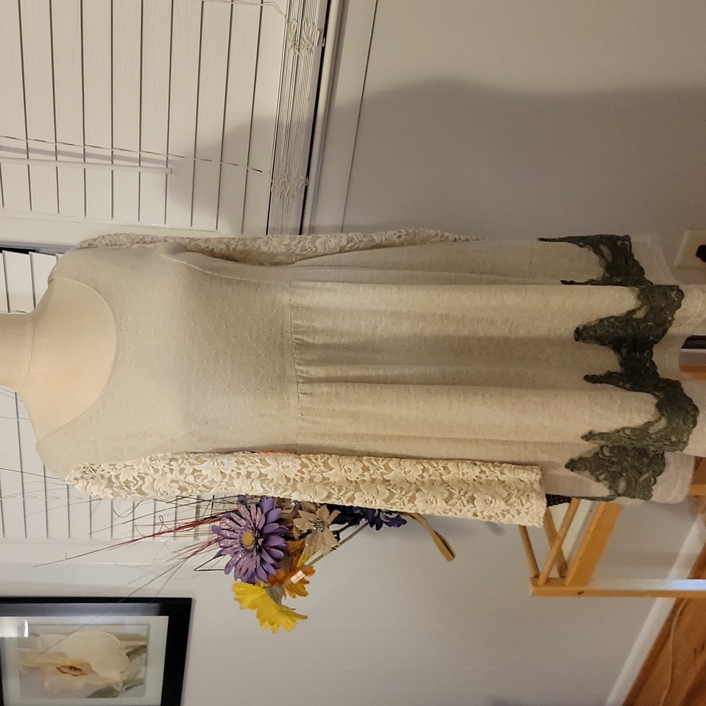 Areve Dress